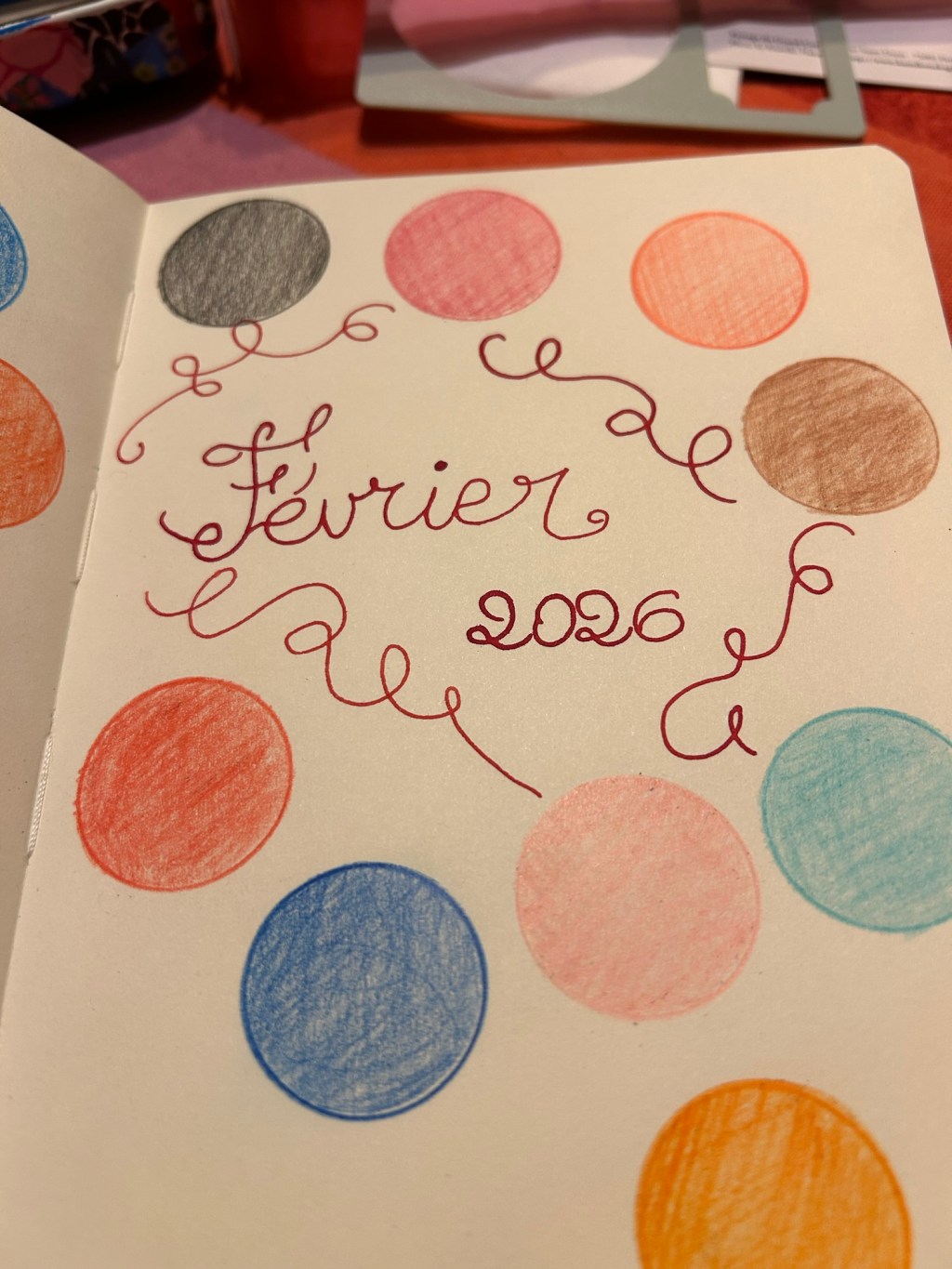 Étapes simples pour créer une page de février colorée / Easy steps to create a colored February page